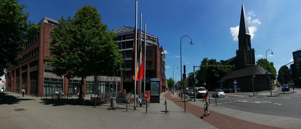 Hotel Moji Koeln Exteriör bild