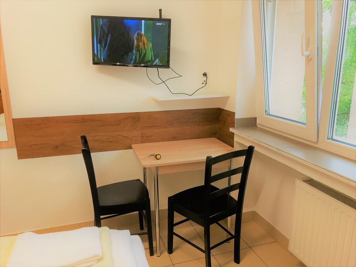 Hotel Moji Koeln Exteriör bild